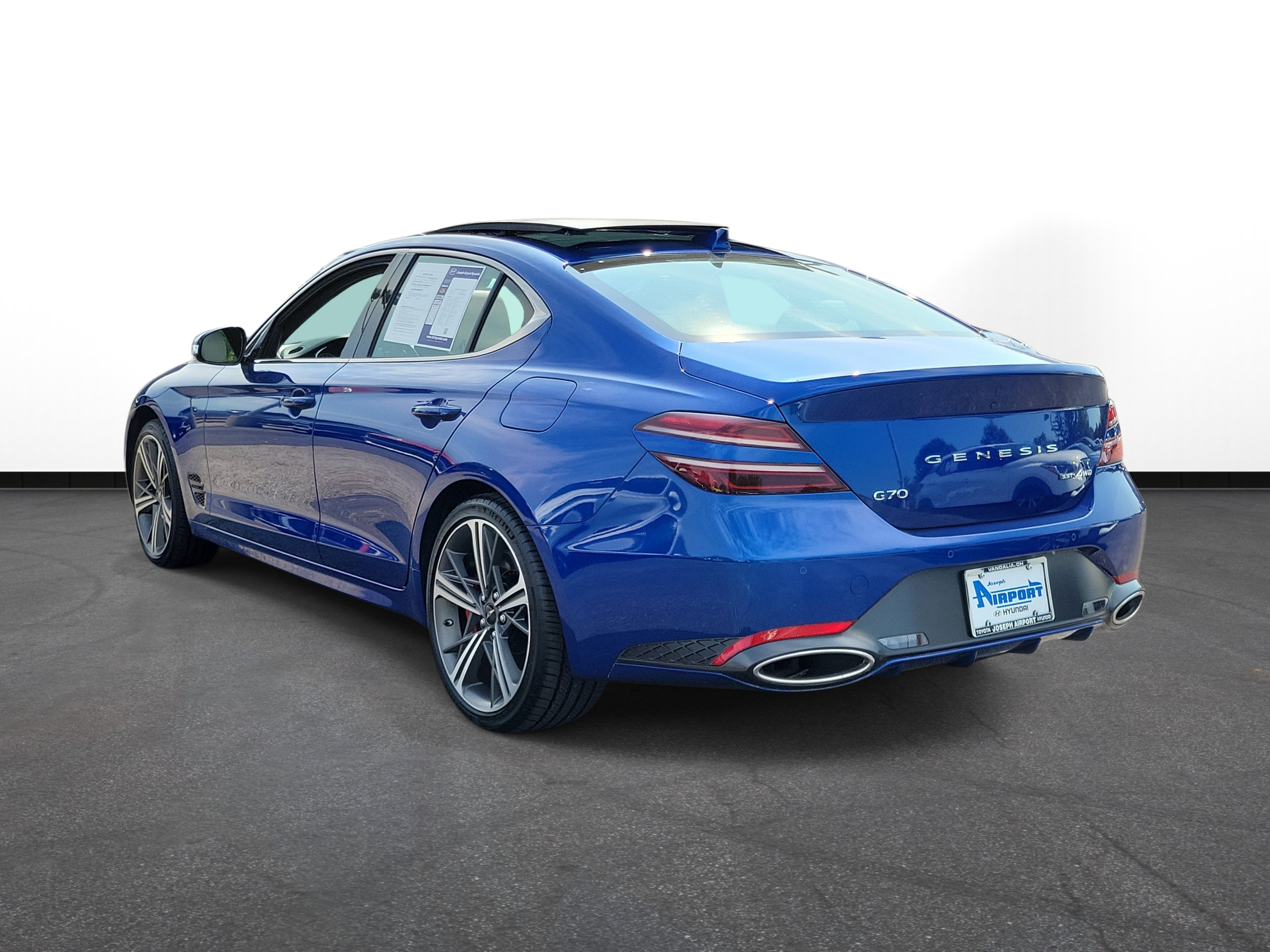 Used 2025 Genesis G70 3.3T Advanced AWD/4WD image 3