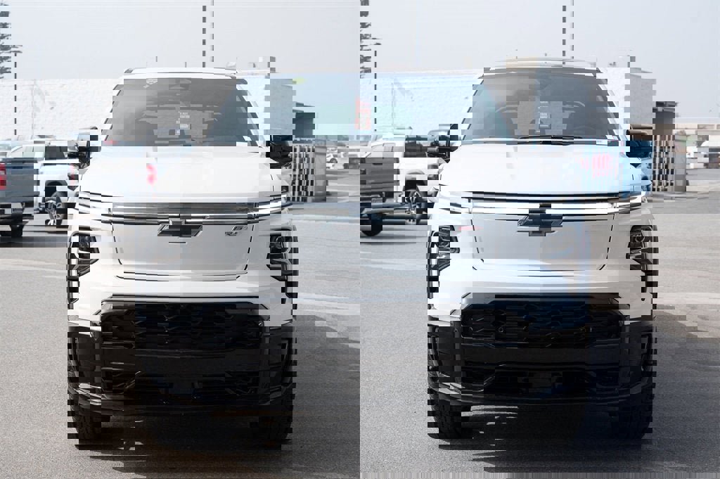New 2024 Chevrolet Silverado EV RST image 15