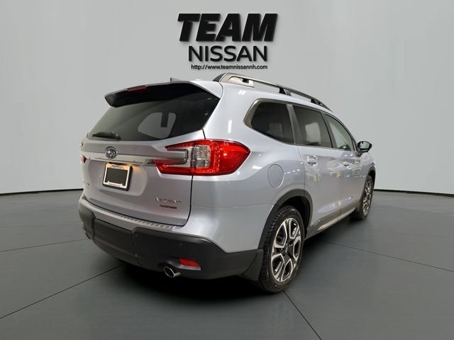 Used 2024 Subaru Ascent Limited w/ Technology Package AWD/4WD image 7