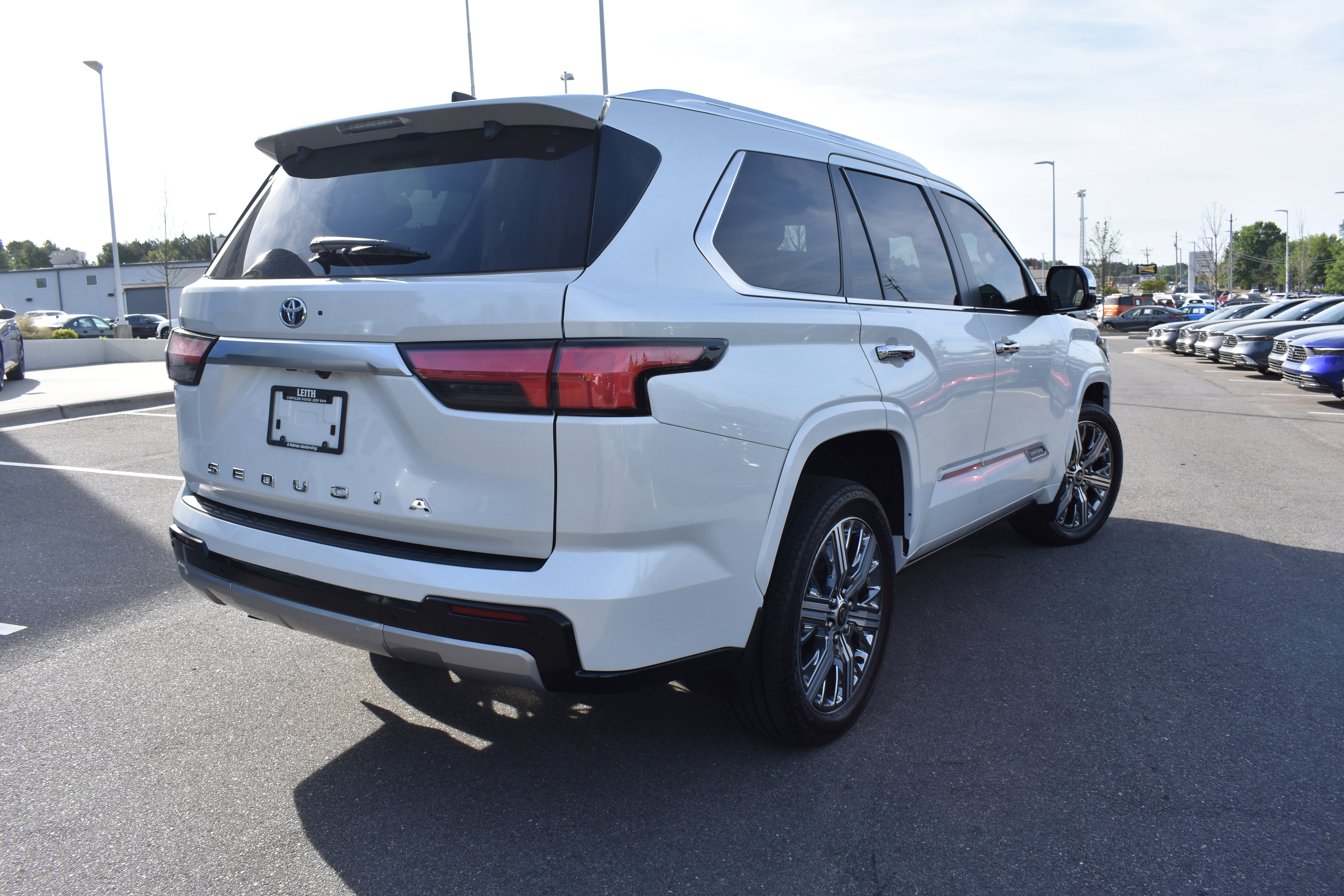 Used 2024 Toyota Sequoia Capstone image 9