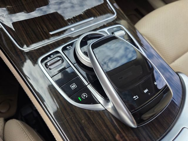 Used 2017 Mercedes-Benz GLC 300 4MATIC image 27