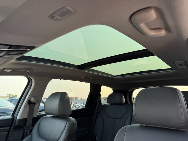 Used 2023 Hyundai Santa Fe Limited AWD/4WD image 30