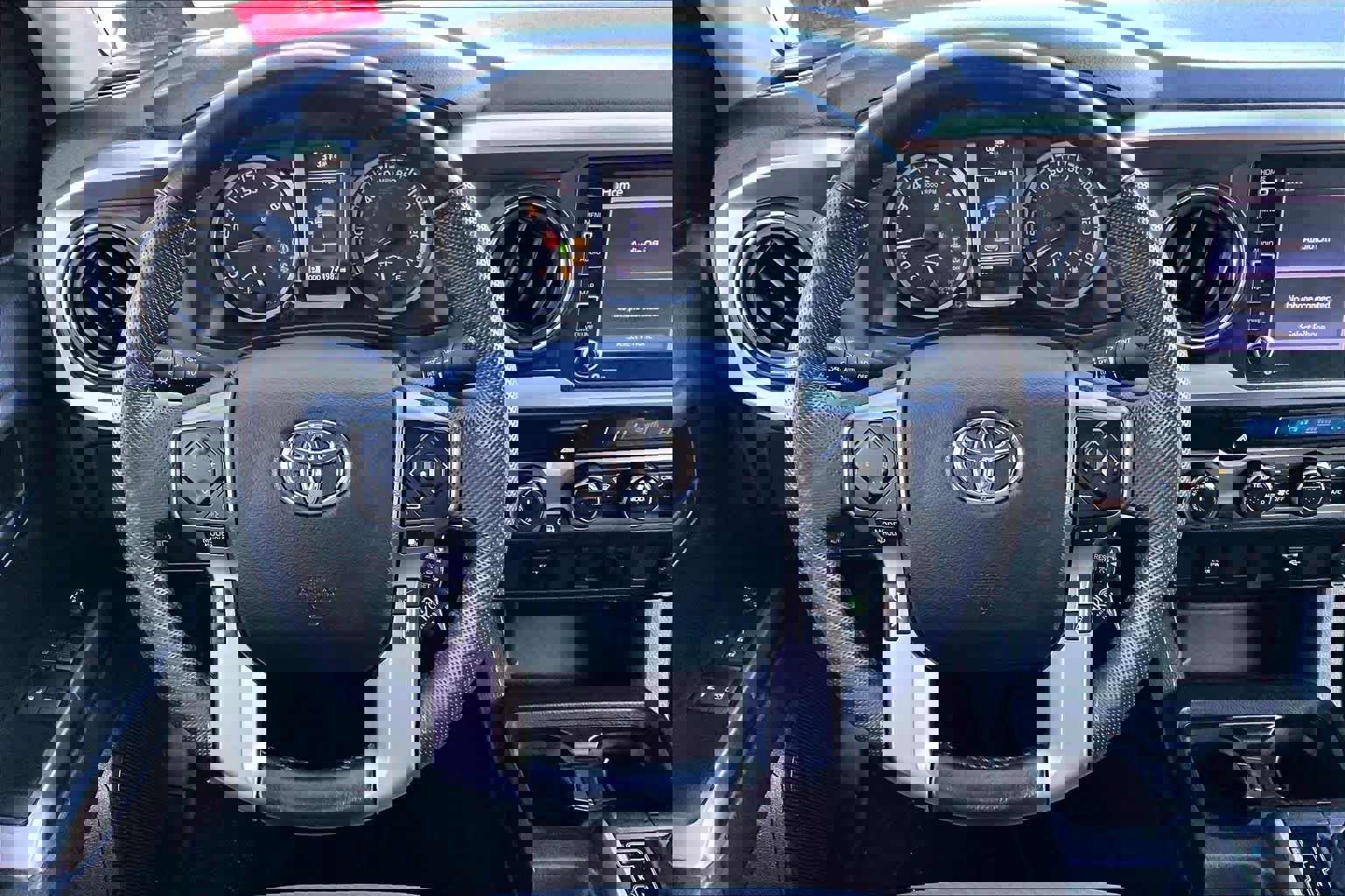 Certified 2022 Toyota Tacoma SR5 image 6