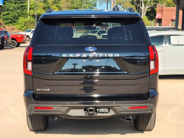 Used 2025 Ford Expedition Active RWD image 5