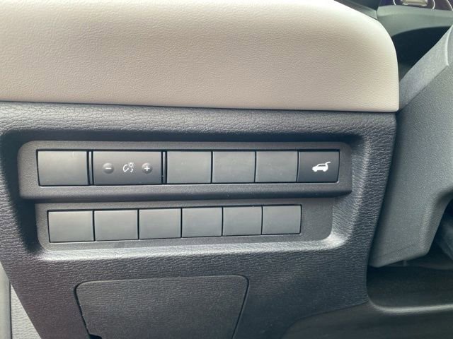 New 2025 Mitsubishi Outlander SE image 20