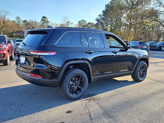 New 2026 Jeep Grand Cherokee Altitude RWD image 9