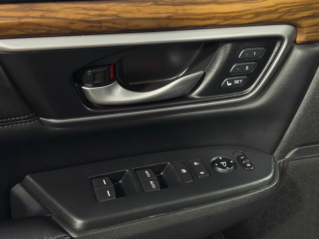 Used 2018 Honda CR-V Touring image 30