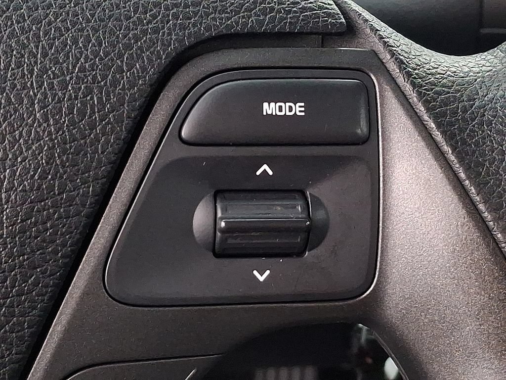Used 2016 Kia Forte LX FWD image 19
