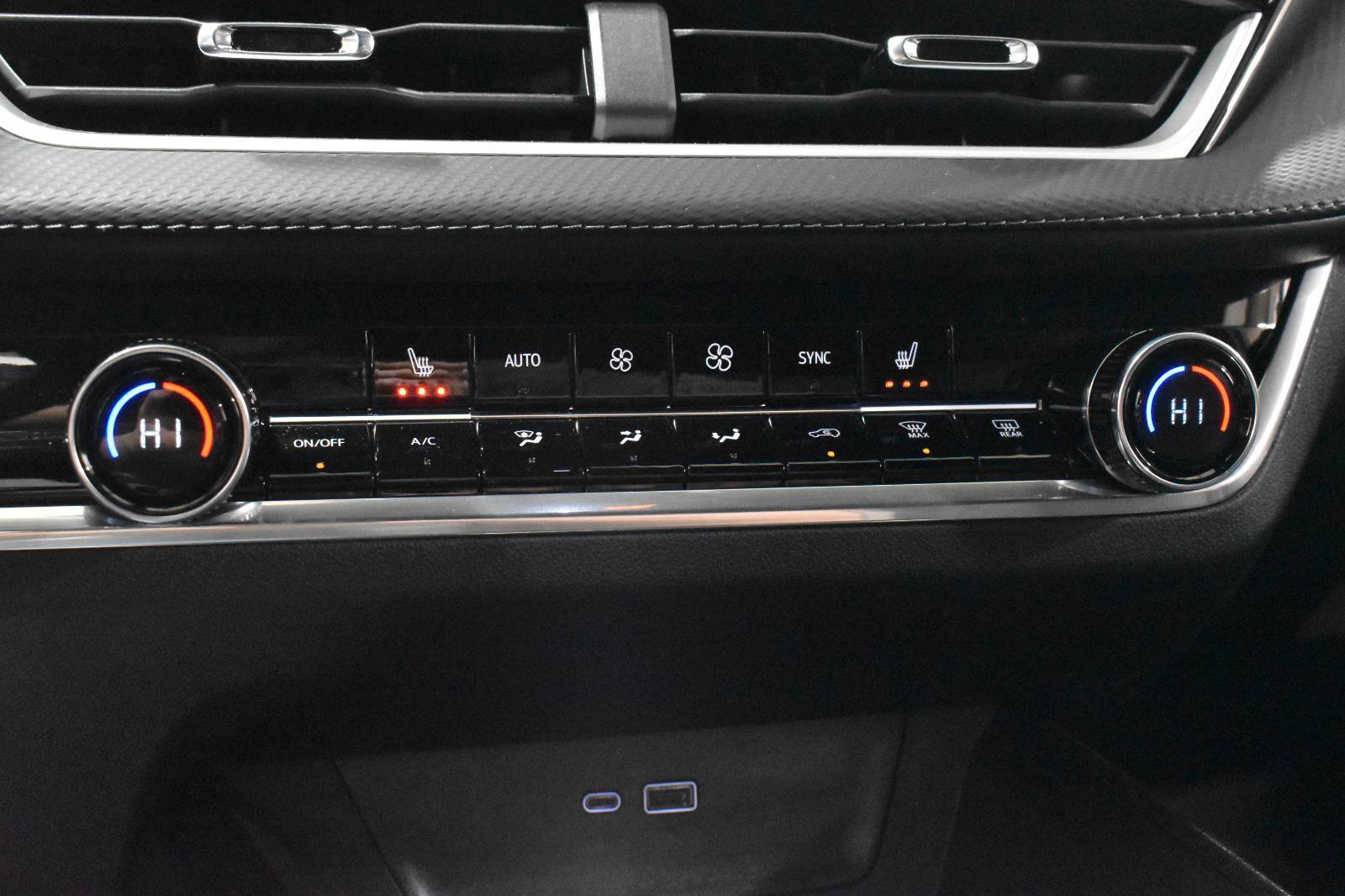 Used 2026 Chevrolet Equinox LT w/ Convenience Package II image 20