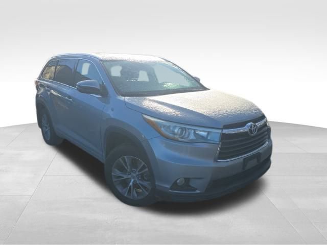 Used 2015 Toyota Highlander XLE image 8