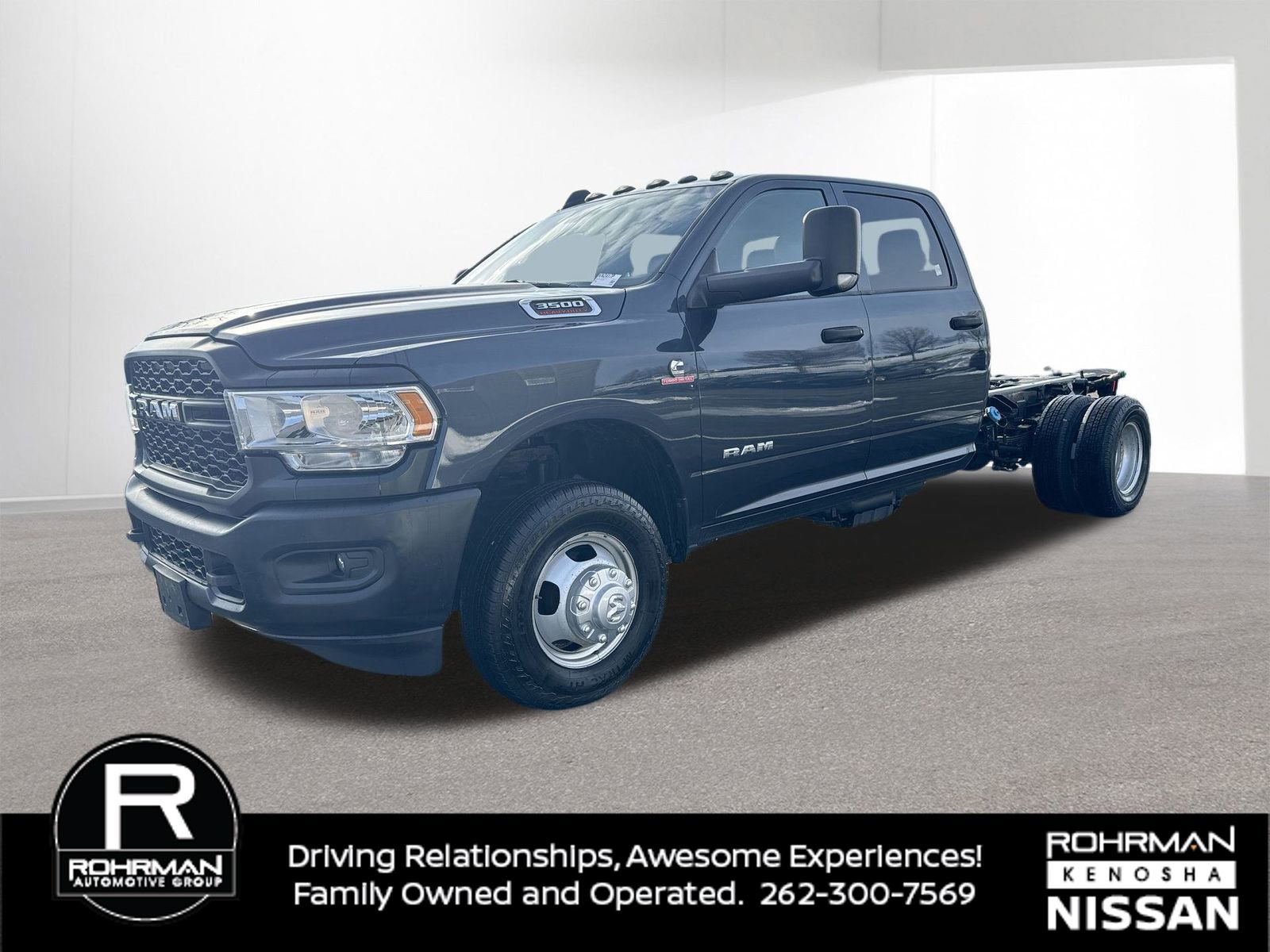 Used 2022 RAM 3500 Tradesman w/ Max Tow Package image 2