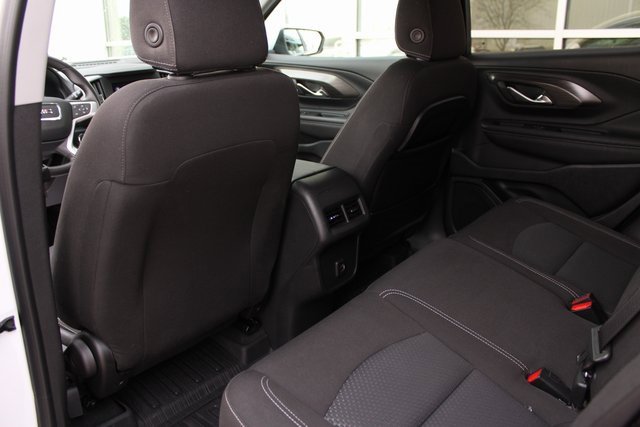 Used 2023 GMC Terrain SLE image 30