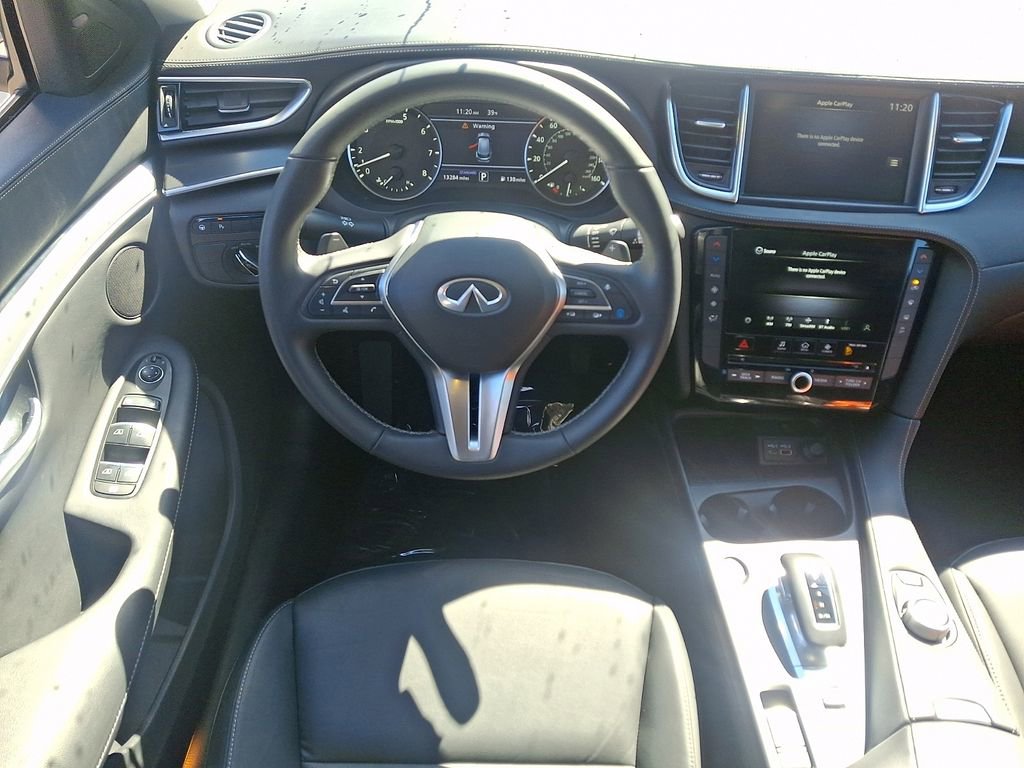 Used 2025 INFINITI QX50 Pure image 12