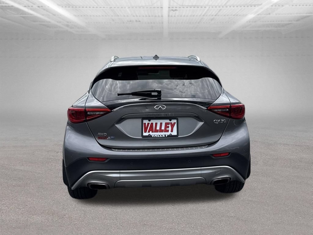 Used 2017 INFINITI QX30 Premium w/ Navigation Package AWD/4WD image 52
