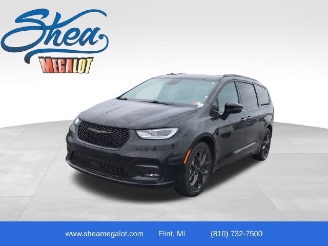 Used 2025 Chrysler Pacifica Limited