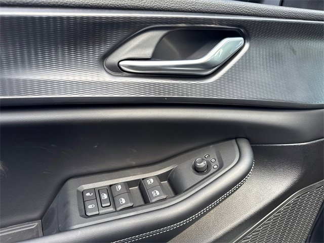 New 2025 Jeep Grand Cherokee L Laredo w/ Luxury Tech Group I image 13