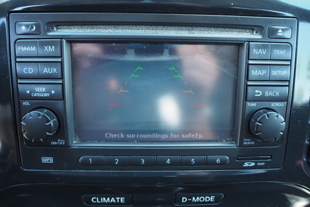 Used 2012 Nissan Juke SL AWD/4WD image 24