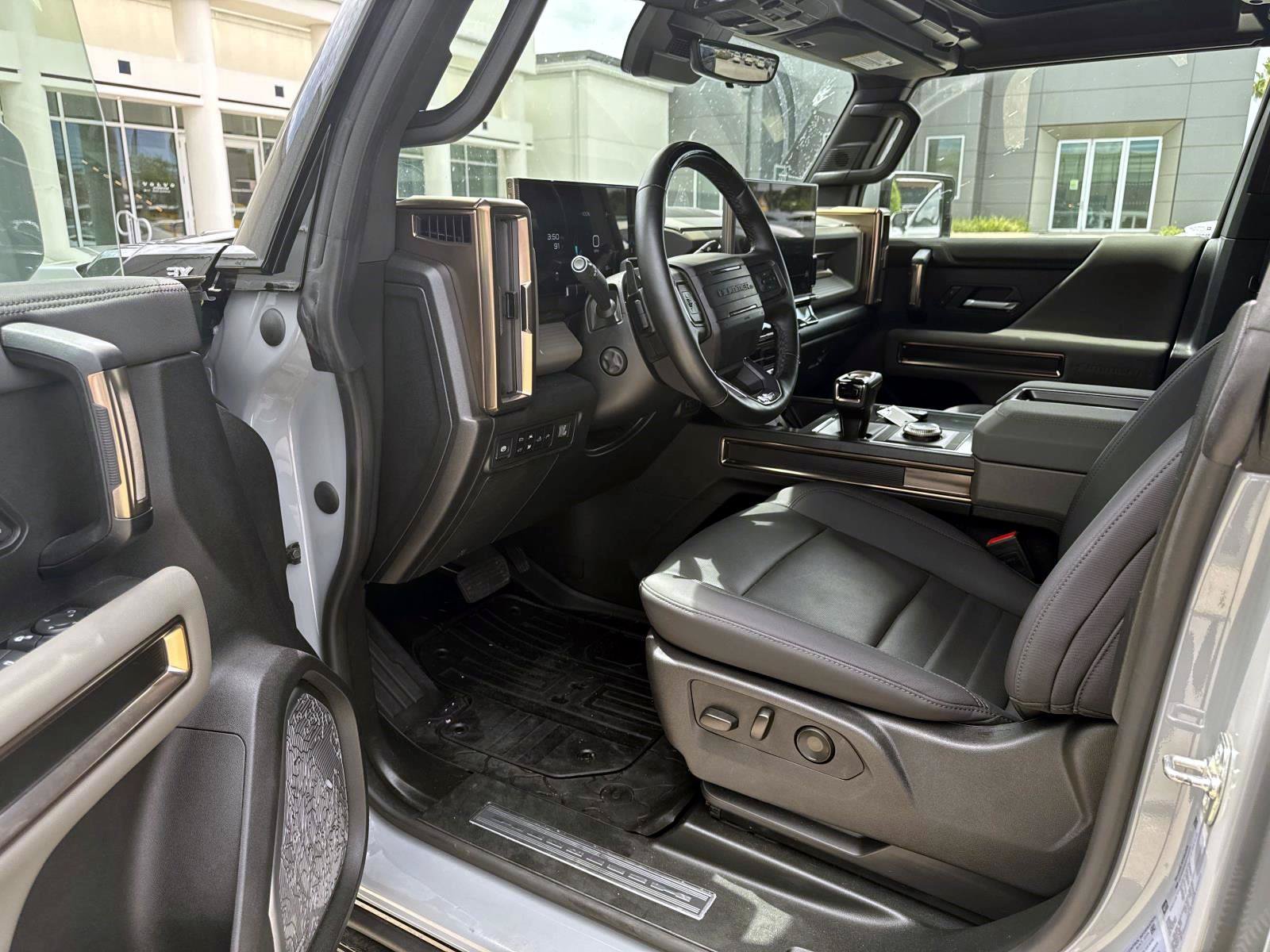 Used 2025 GMC Hummer EV 3X AWD/4WD image 63