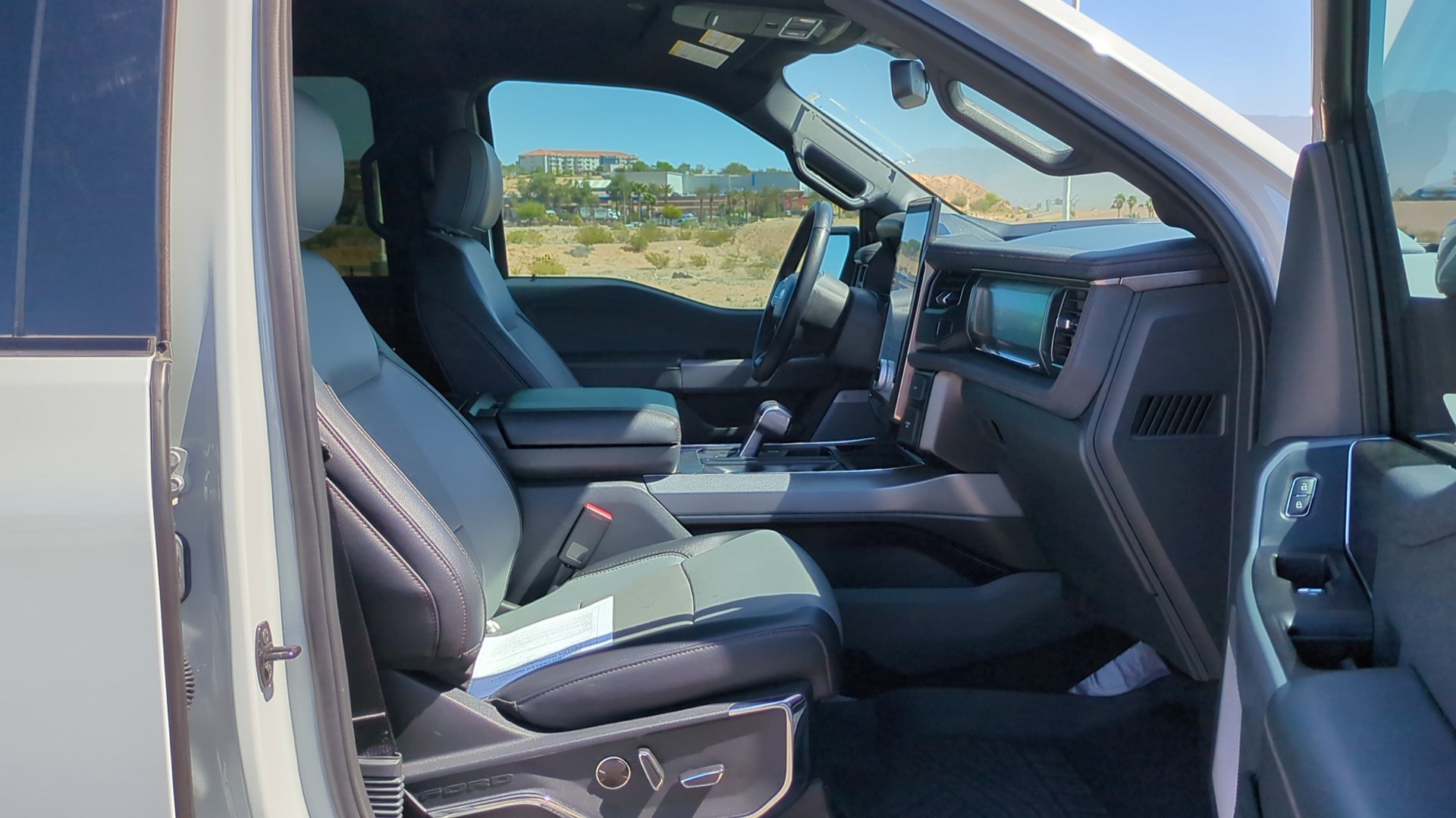 Used 2023 Ford F150 Lightning Lariat w/ Tow Technology Package image 30