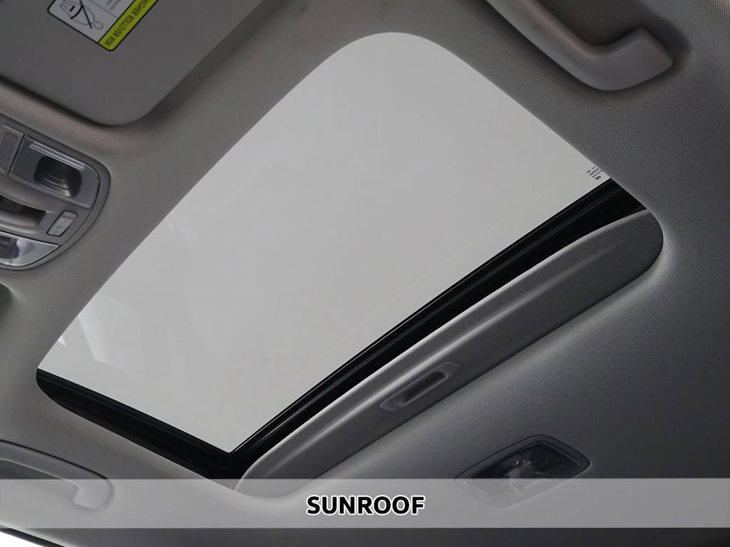 Used 2022 Hyundai Kona Limited FWD image 4