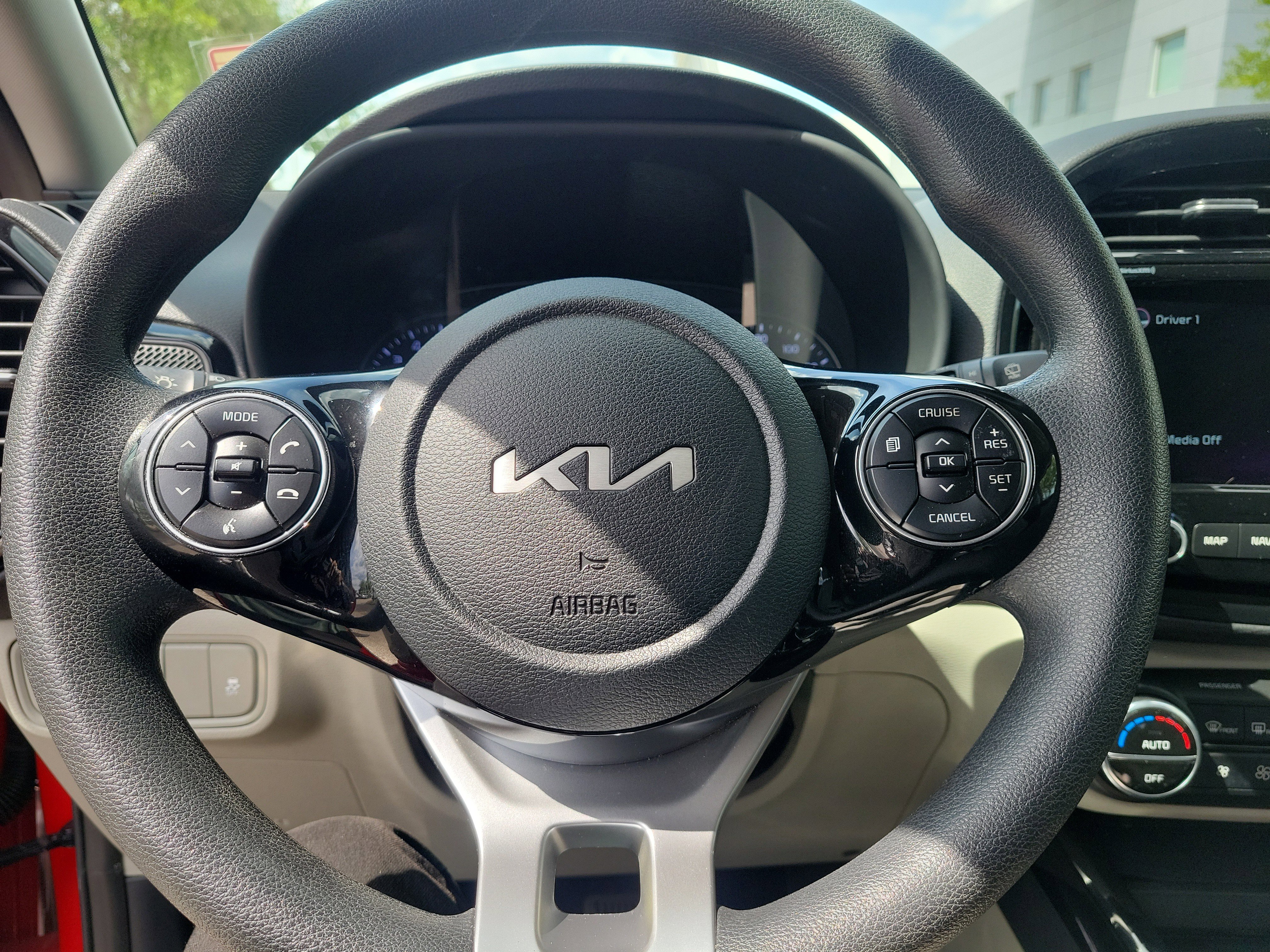 Used 2022 Kia Soul S FWD image 22