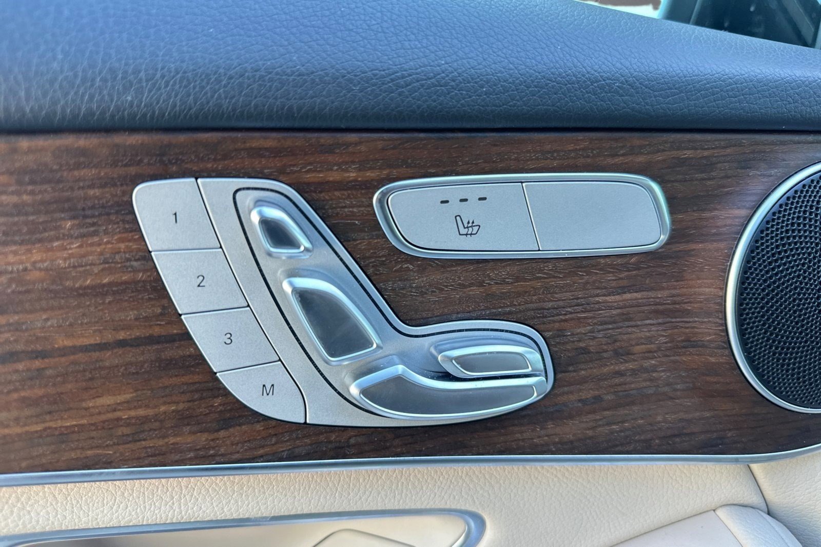 Used 2022 Mercedes-Benz GLC 300 image 20