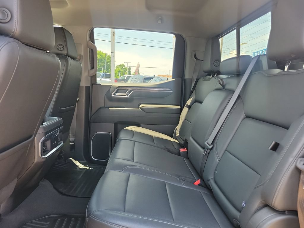 Used 2023 Chevrolet Silverado 1500 LTZ w/ Technology Package AWD/4WD image 12