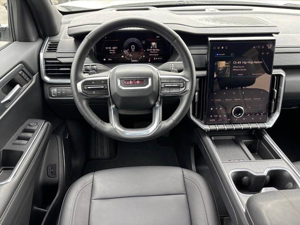 Used 2024 GMC Acadia Elevation w/ Luxury Package FWD image 14