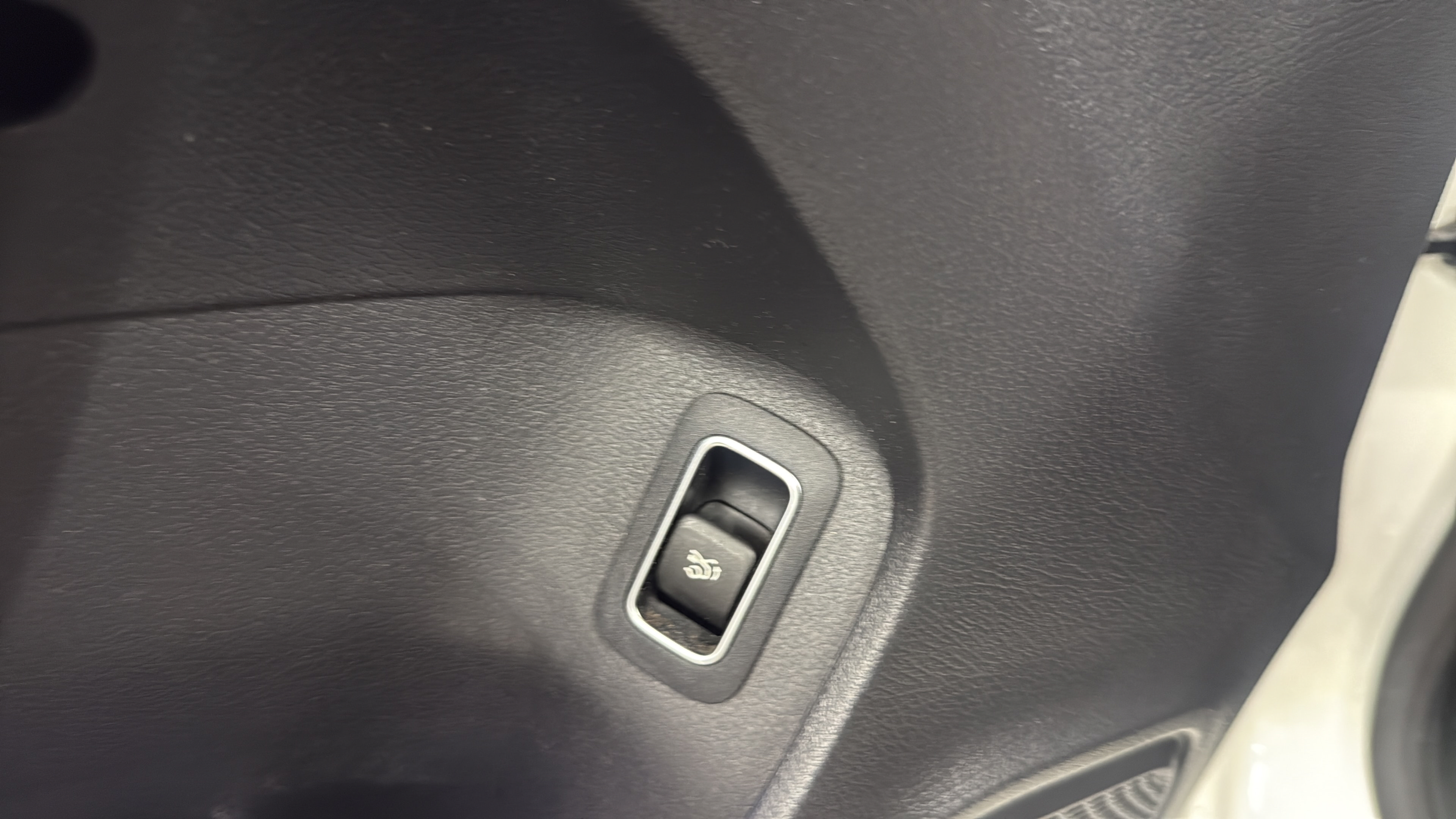 Certified 2022 Mercedes-Benz A 220 4MATIC image 13