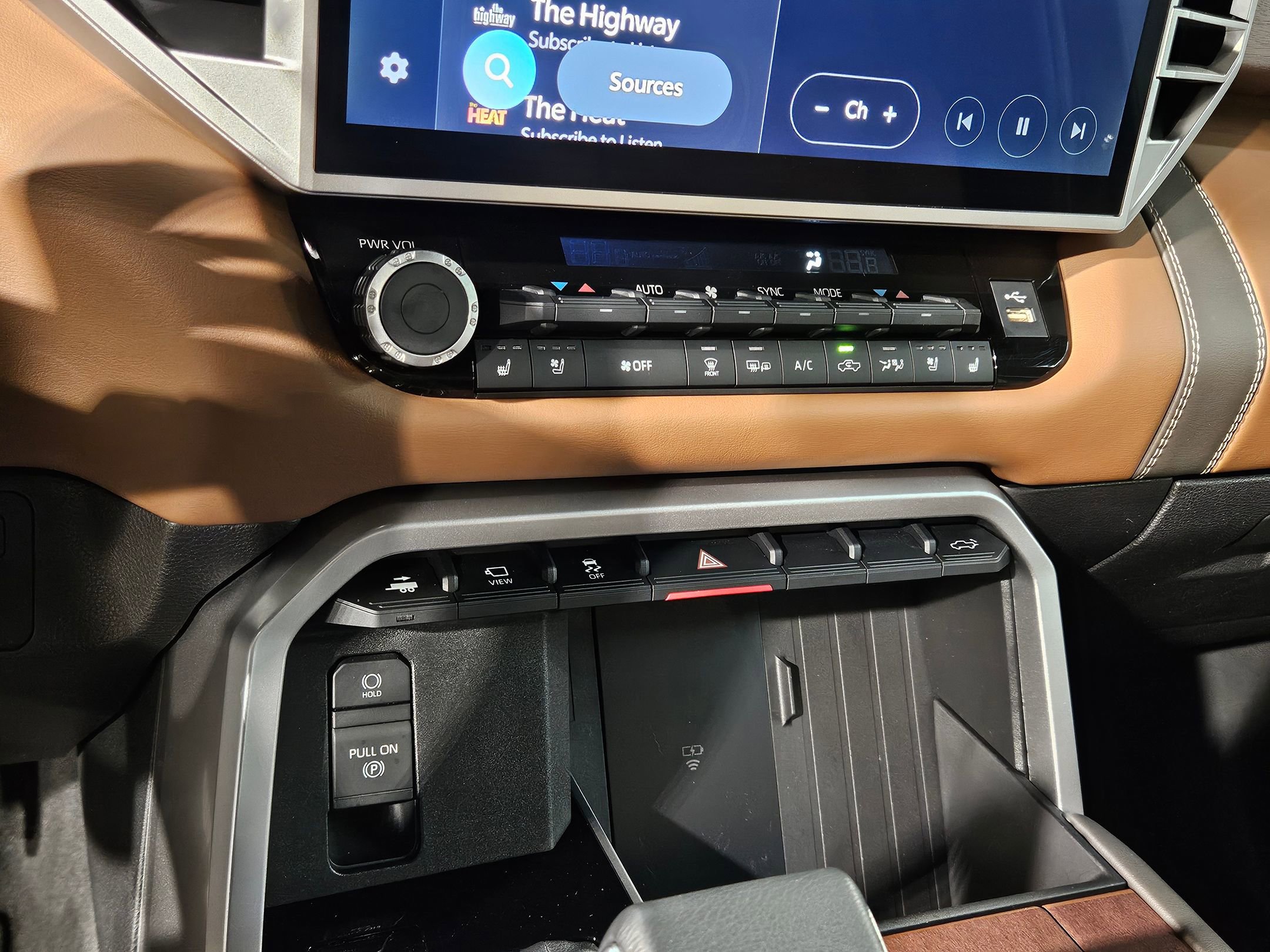 Used 2025 Toyota Tundra 1794 Edition image 32