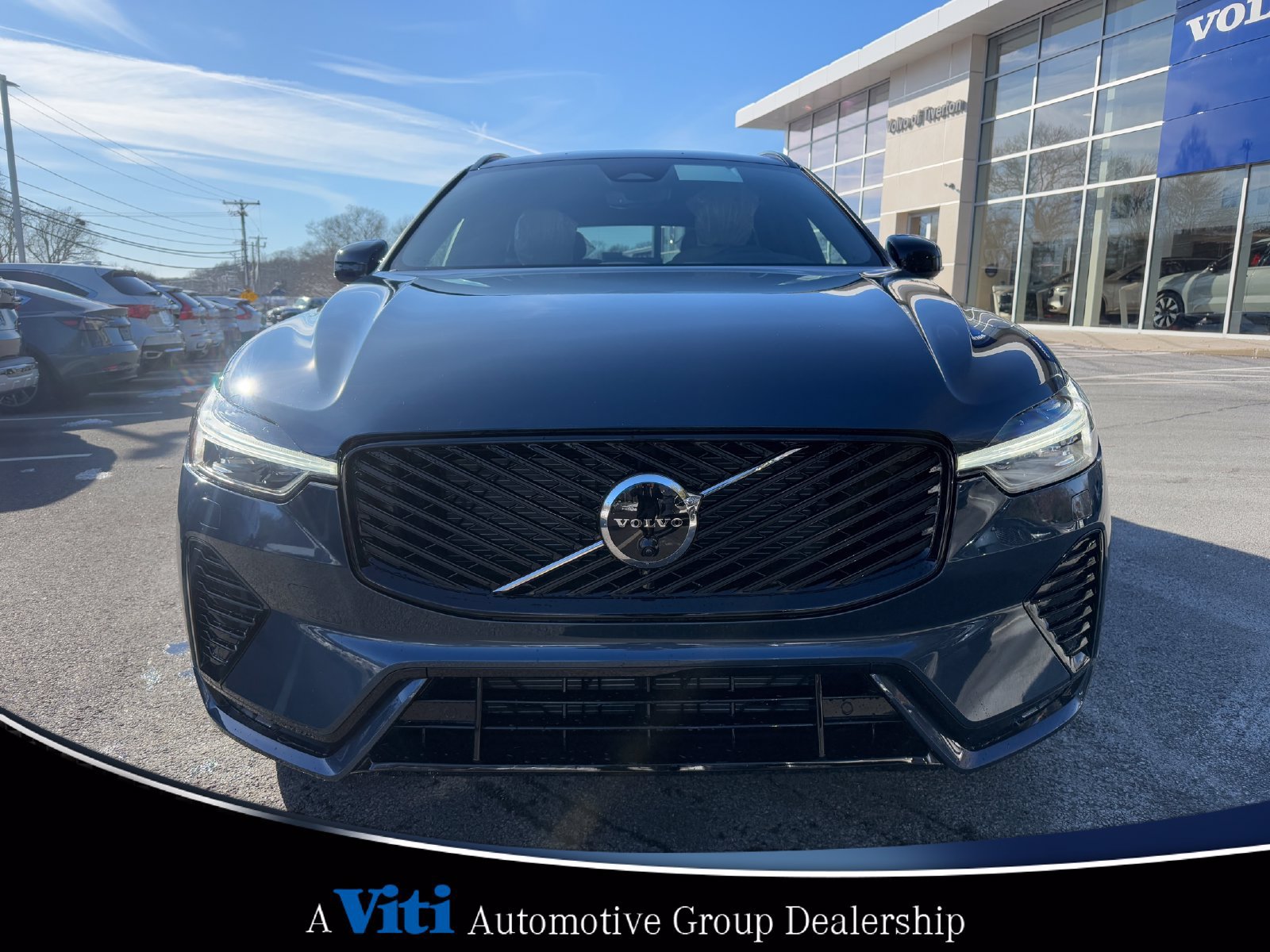 Used 2026 Volvo XC60 B5 Plus w/ Protection Package Premier AWD/4WD image 3