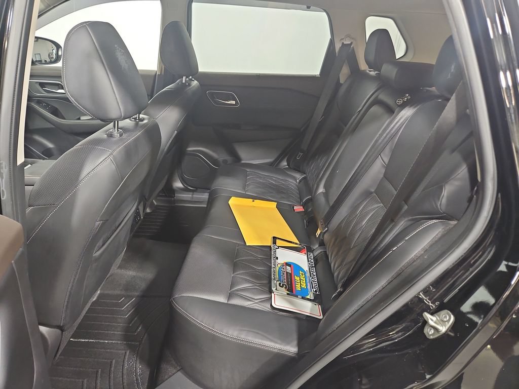 Used 2021 Nissan Rogue Platinum FWD image 26