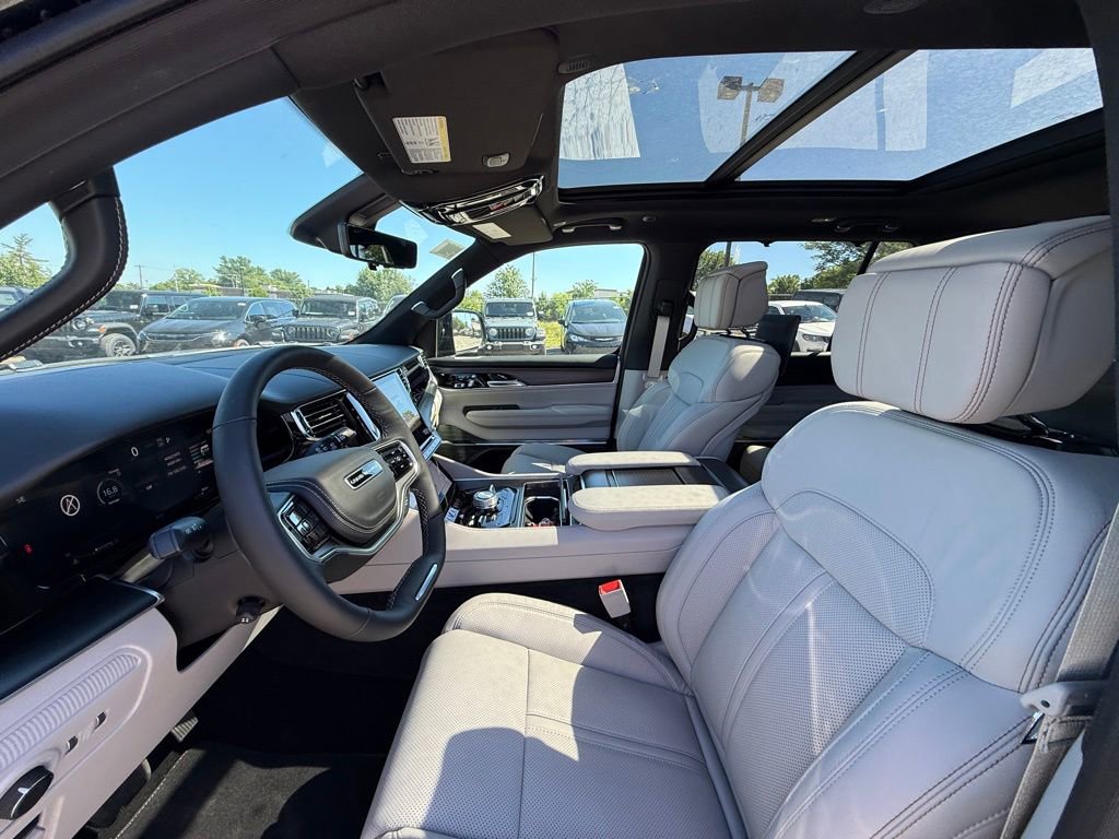 New 2026 Jeep Grand Wagoneer Summit AWD/4WD image 11