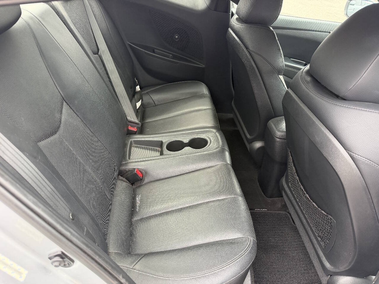 Used 2013 Hyundai Veloster Turbo FWD image 7