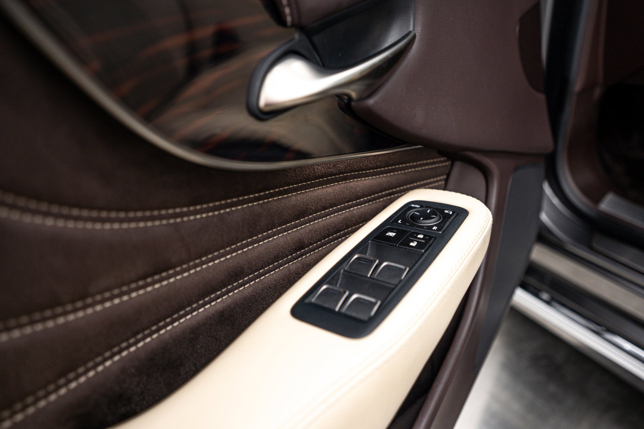 Used 2019 Lexus LS 500 AWD w/ Interior Upgrade Package image 13