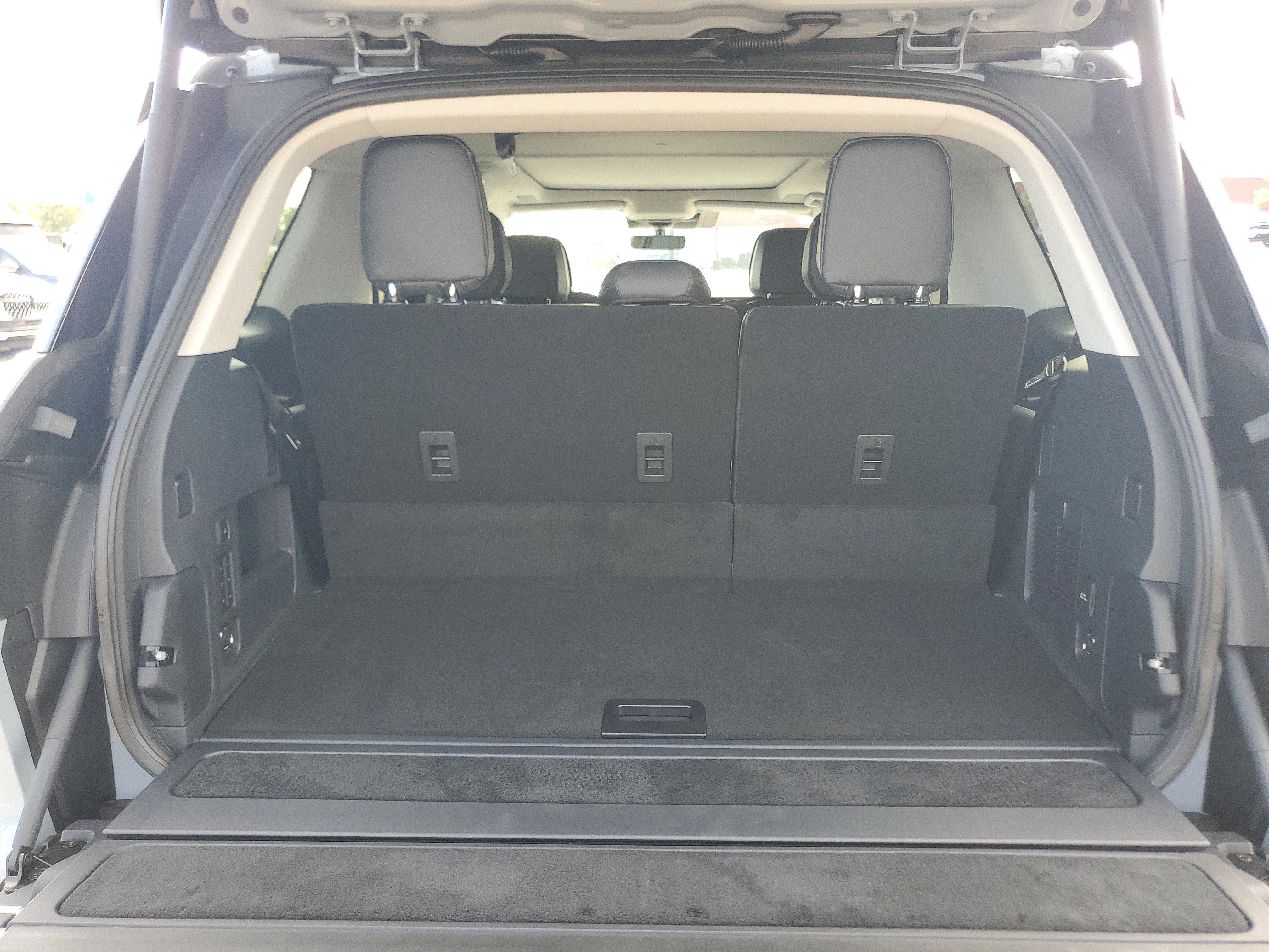 New 2027 Lincoln Navigator Reserve AWD/4WD image 33