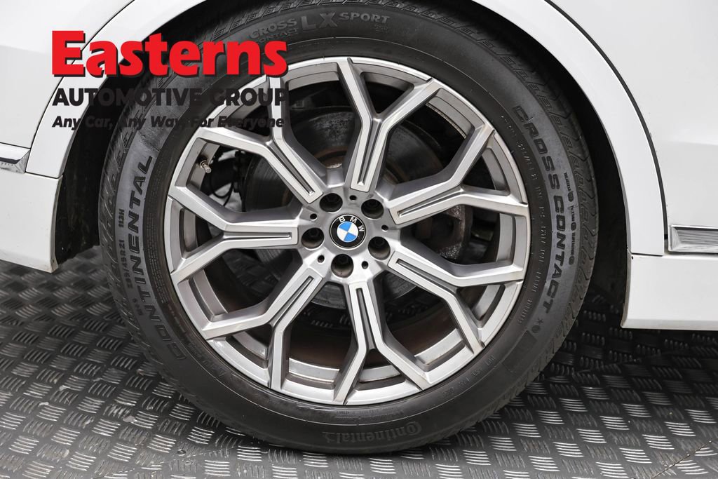 Used 2023 BMW X7 xDrive40i w/ Executive Package image 32