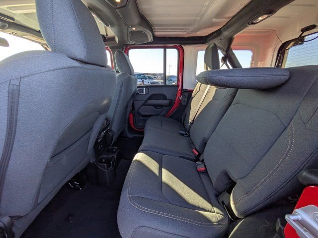 Used 2026 Jeep Wrangler Sahara image 11