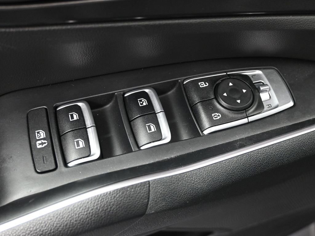 Certified 2023 Kia Sorento S image 11