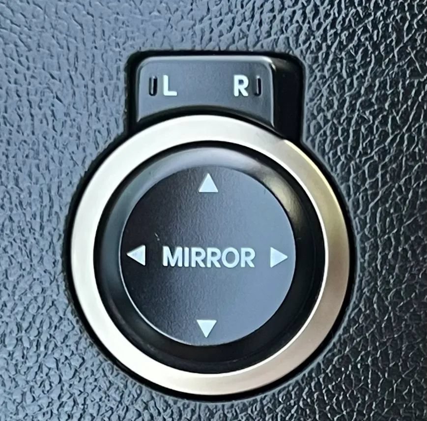 Used 2013 Hyundai Genesis 2.0T RWD image 34