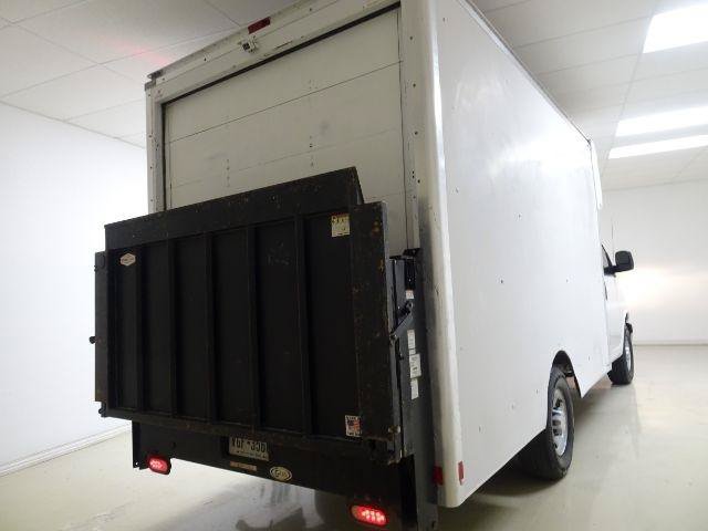 Used 2017 Chevrolet Express 3500 RWD image 10