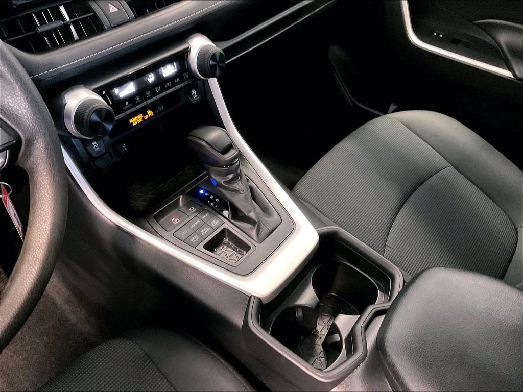 Certified 2021 Toyota RAV4 LE AWD/4WD image 20