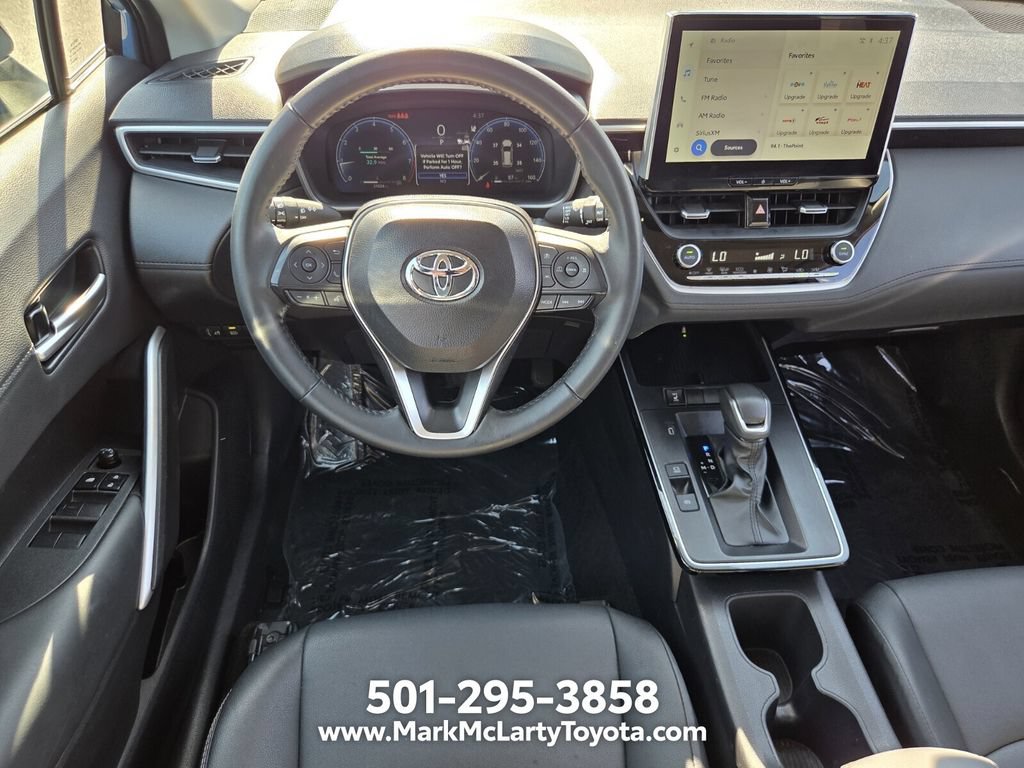 Used 2026 Toyota Corolla Cross XLE FWD image 14