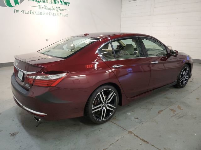 Used 2016 Honda Accord Touring image 6