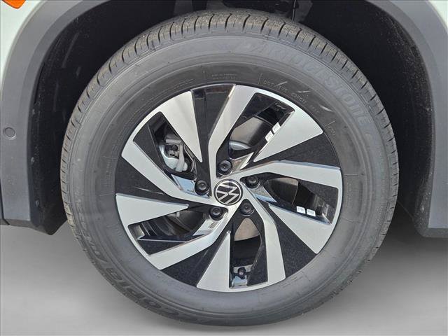Used 2026 Volkswagen Tiguan S FWD image 10