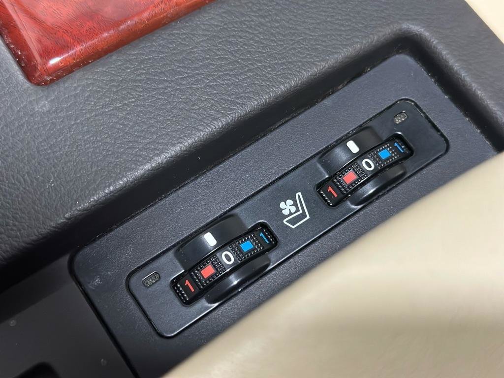 Used 2012 Lexus RX 450h AWD w/ Premium Pkg image 29