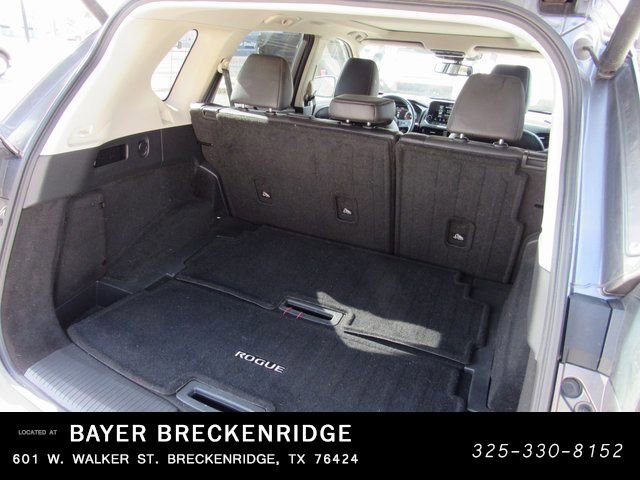 Used 2021 Nissan Rogue Platinum image 11