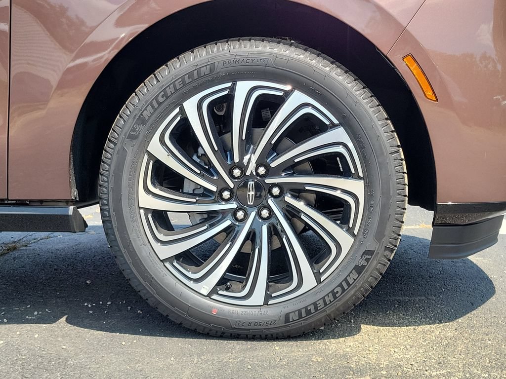 New 2027 Lincoln Navigator Black Label AWD/4WD image 9