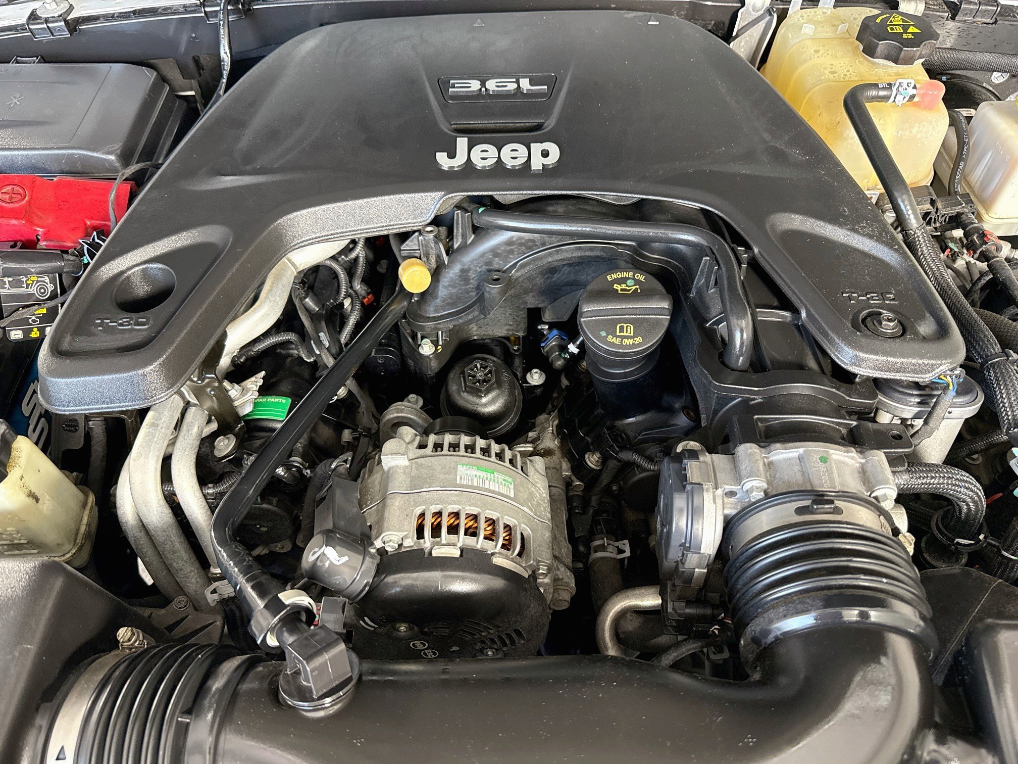 Used 2020 Jeep Gladiator Sport w/ Quick Order Package 24S AWD/4WD image 39