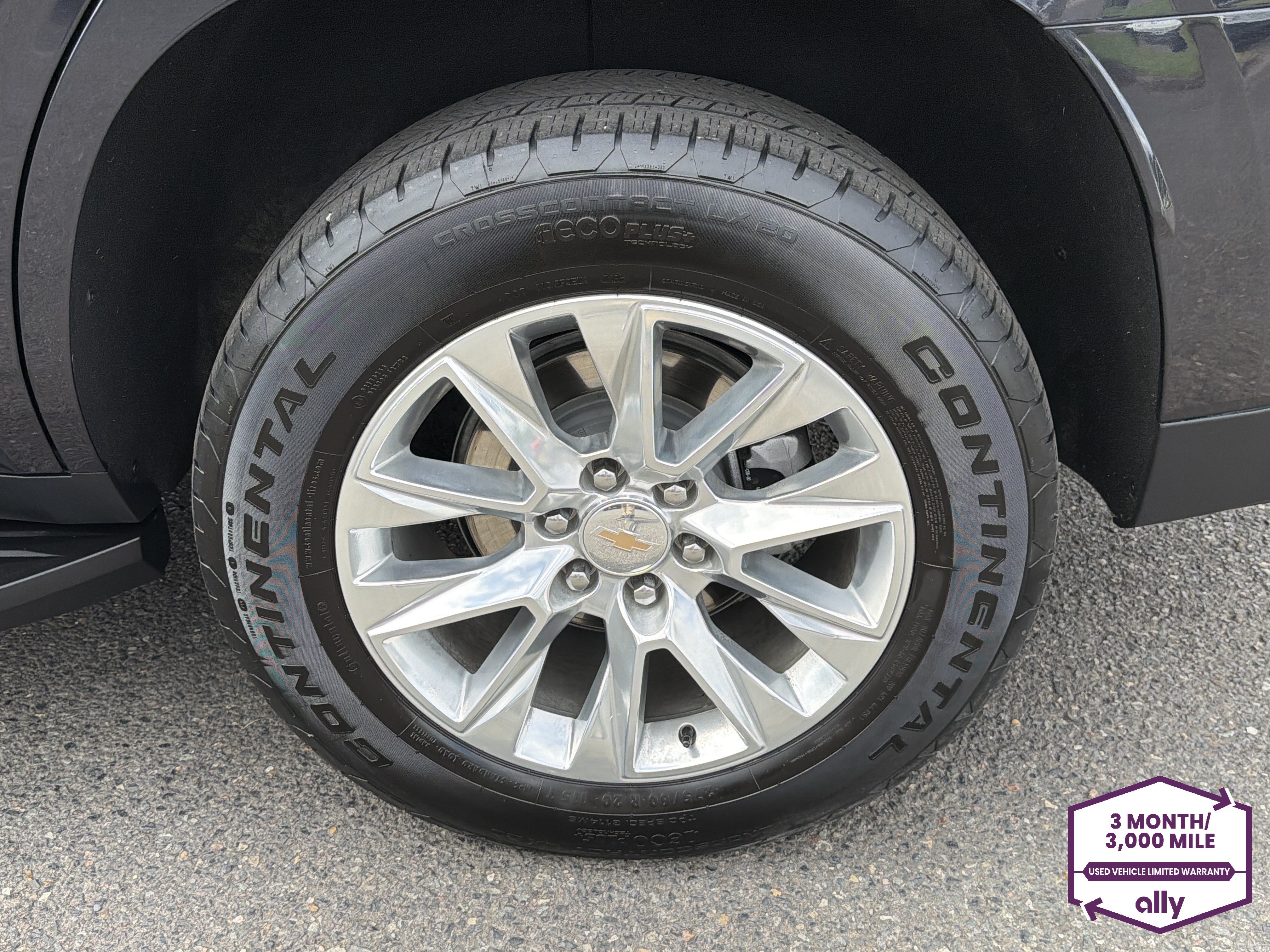Used 2025 Chevrolet Tahoe Premier AWD/4WD image 25